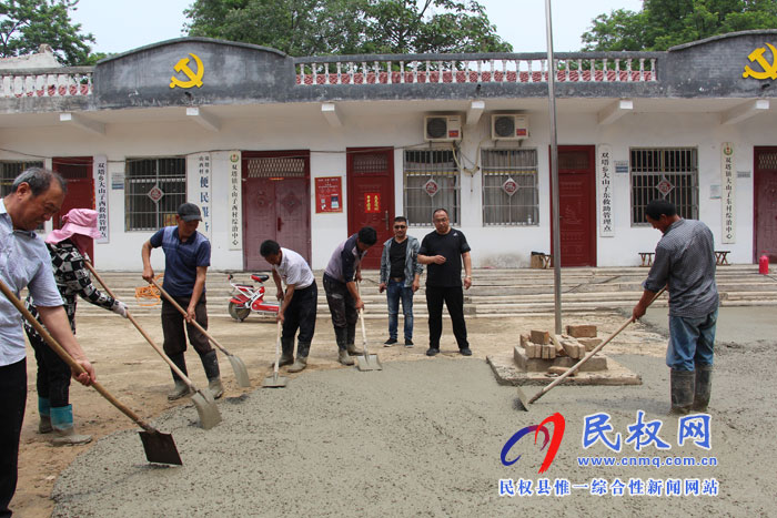 縣公安局駐大山子村工作隊(duì)辦實(shí)事群眾稱(chēng)贊 縣公安局駐大山子村工作隊(duì)辦實(shí)事群眾稱(chēng)贊