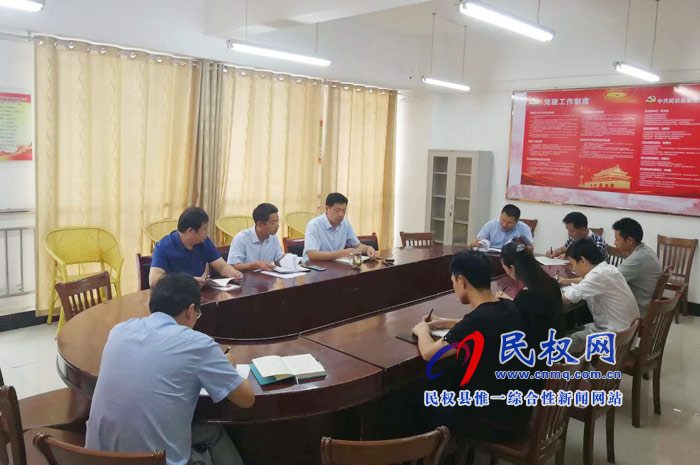 我縣各單位、各鄉(xiāng)鎮(zhèn)（街道辦）迅速傳達貫徹全縣全面提升脫貧攻堅質(zhì)量決戰(zhàn)決