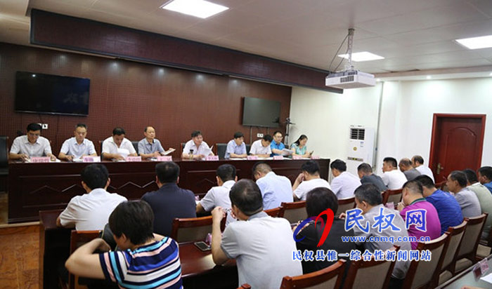 我縣各單位、各鄉(xiāng)鎮(zhèn)（街道辦）迅速傳達貫徹全縣全面提升脫貧攻堅質(zhì)量決戰(zhàn)決