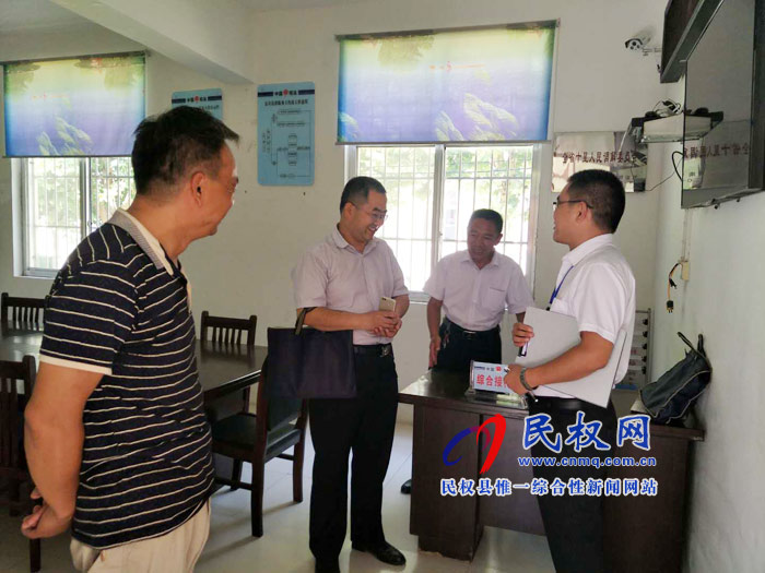 市司法局副局長余銳到我縣督查法律援助工作