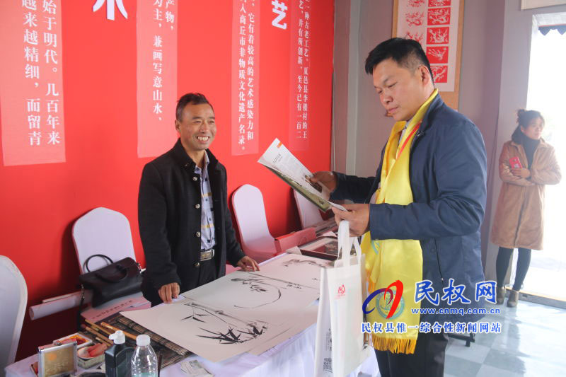 民權(quán)縣組織非遺傳承人參加華商節(jié)非遺展示活動