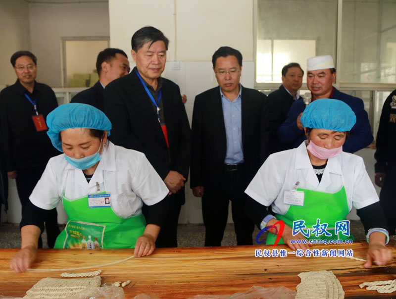 市政協(xié)主席曾昭寶一行蒞民調(diào)研保護商丘“老字號”工作 市政協(xié)主席曾昭寶一行蒞民調(diào)研保護商丘“老字號”工作