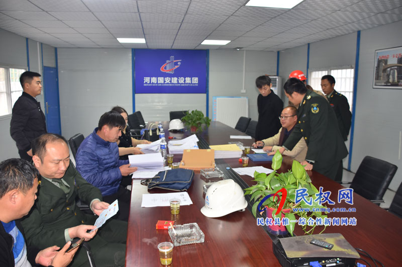 市人防辦聯(lián)合工商質(zhì)監(jiān)、住建局對民權(quán)縣人防工程建設(shè)質(zhì)量進(jìn)行檢查
