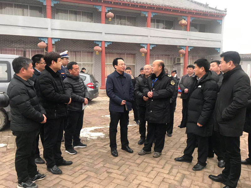 縣委常委、常務(wù)副縣長(zhǎng)李啟峰到白云寺鎮(zhèn)檢查指導(dǎo)臘八節(jié)活動(dòng)準(zhǔn)備工作