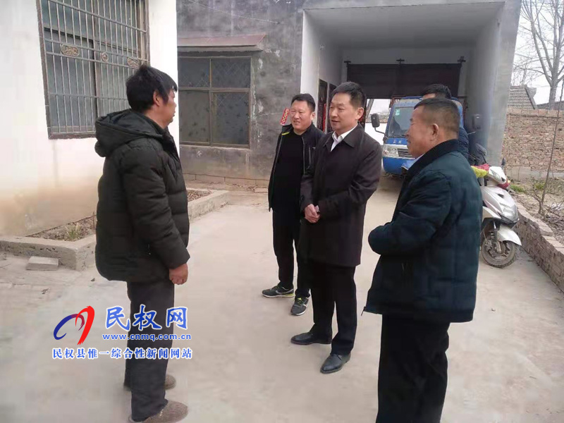 縣委常委、縣委辦公室主任孟亞松到野崗鎮(zhèn)調(diào)研督導(dǎo)脫貧總攻工作