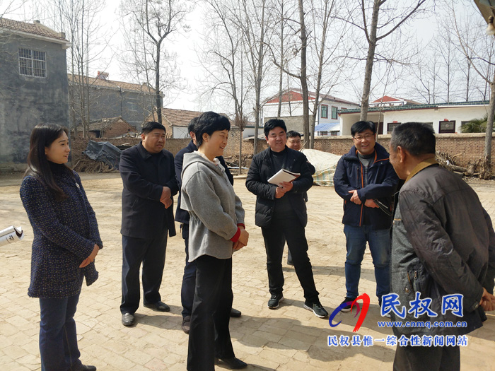 縣人大常委會(huì)主任周燕、副縣長(zhǎng)朱琳到老顏集鄉(xiāng)督導(dǎo)脫貧攻堅(jiān)工作
