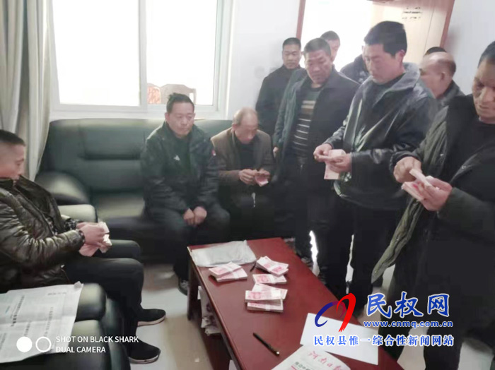 縣人社局為勞動者維權(quán)保駕護航 縣人社局為勞動者維權(quán)保駕護航