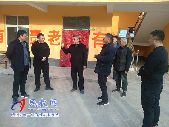 市民政局副局長馮彥領(lǐng)到野崗鎮(zhèn)敬老院檢查指導(dǎo)安全管理工作 市民政局副局長馮彥領(lǐng)到野崗鎮(zhèn)敬老院檢查指導(dǎo)安全管理工作