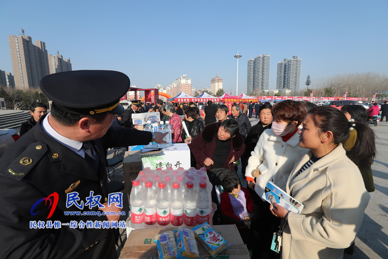 我縣舉行“3.15國際消費者權益日”宣傳活動 我縣舉行“3.15國際消費者權益日”宣傳活動