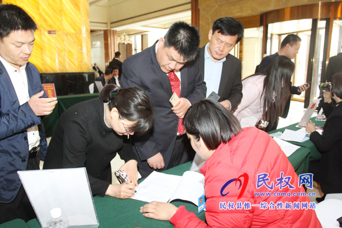 兩會(huì)來啦！全縣政協(xié)委員陸續(xù)抵達(dá)駐地報(bào)到