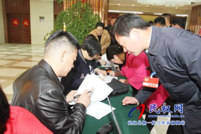 兩會(huì)來啦！全縣政協(xié)委員陸續(xù)抵達(dá)駐地報(bào)到