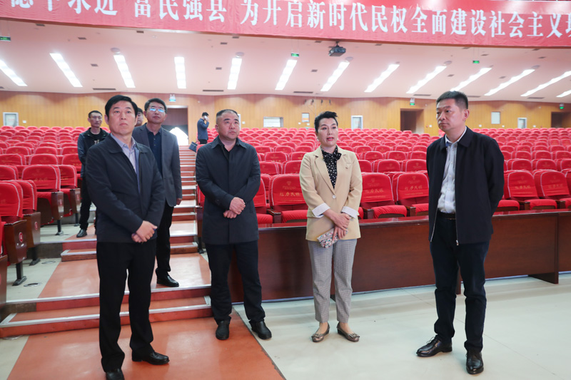 河南豫劇院黨委書記汪荃珍到我縣調研文化產業(yè)發(fā)展情況 河南豫劇院黨委書記汪荃珍到我縣調研文化產業(yè)發(fā)展情況