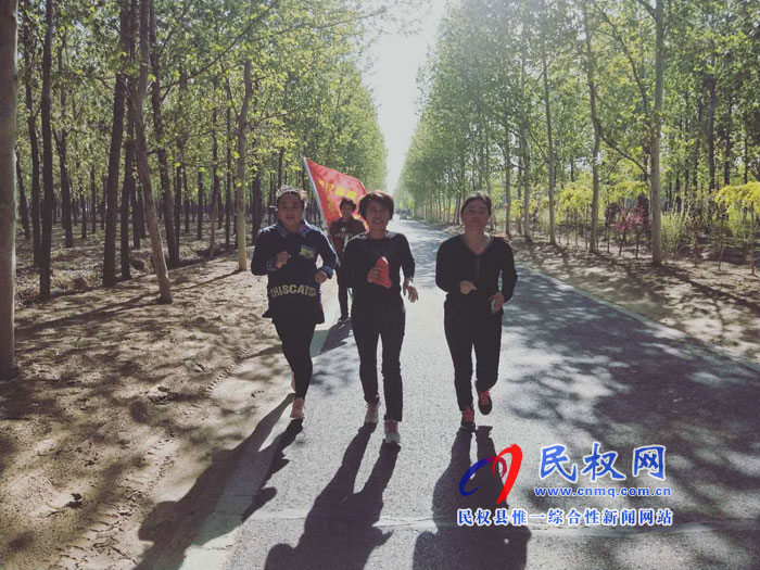 申甘林帶徒步行?強身健體愉身心 申甘林帶徒步行?強身健體愉身心