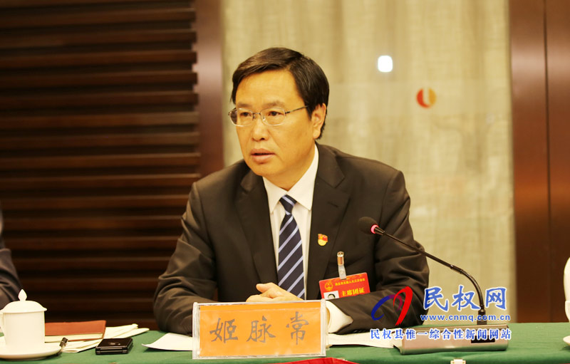 市政協(xié)主席曾昭寶參加民權(quán)代表團(tuán)審議市政府工作報(bào)告和計(jì)劃、財(cái)政工作報(bào)告