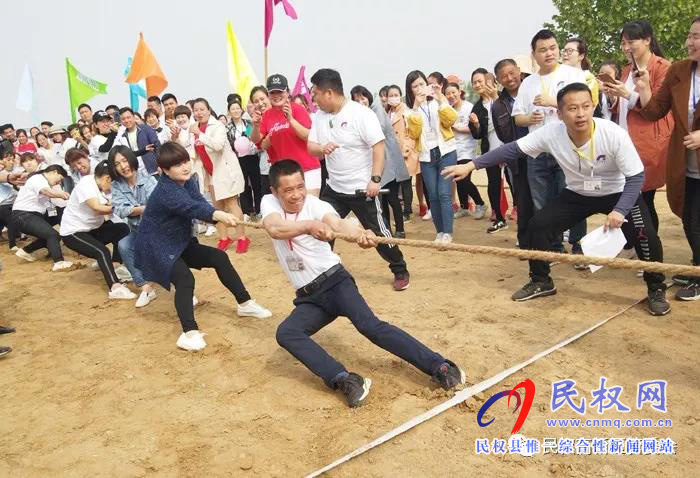 高新區(qū)內(nèi)企業(yè)河南嘉祥袋業(yè)有限公司開展“五一”運(yùn)動(dòng)會(huì)活動(dòng)