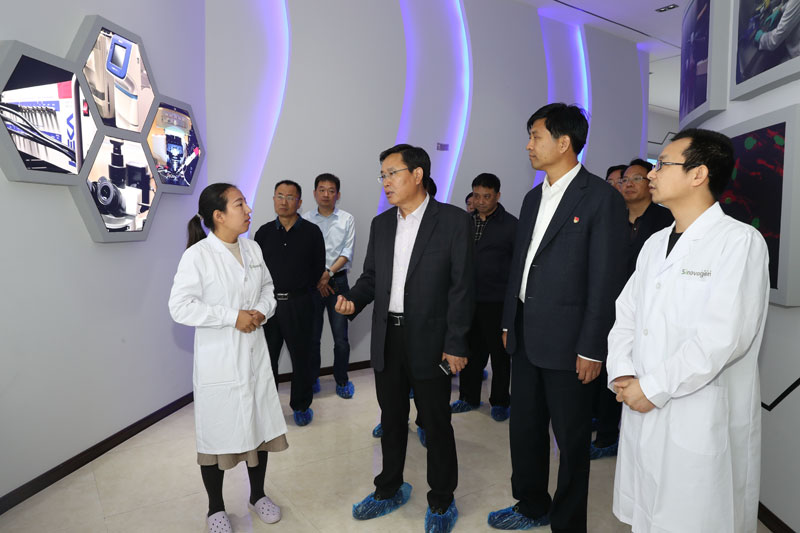 市人大常委會(huì)副主任、民權(quán)縣委書記姬脈常帶隊(duì)到梁園區(qū)參觀考察