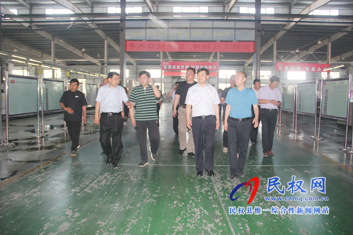 鄭州大學第28期商丘市管干部進修班蒞臨我縣開展現(xiàn)場教學活動 鄭州大學第28期商丘市管干部進修班蒞臨我縣開展現(xiàn)場教學活動