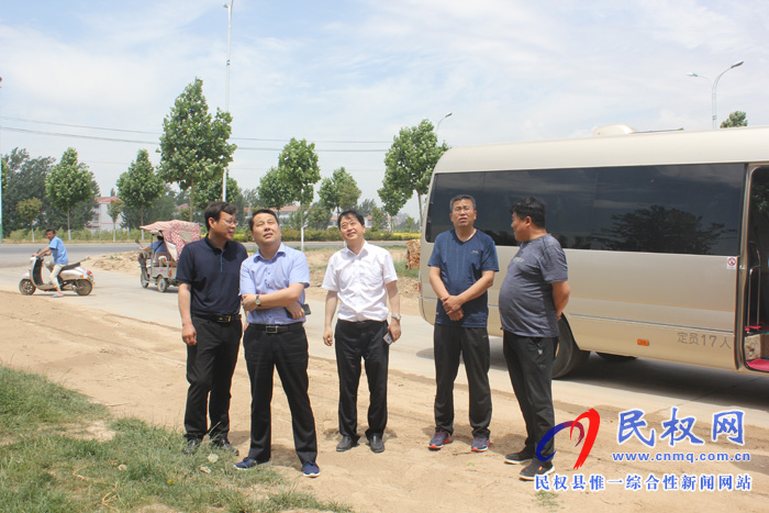 市委副秘書長(zhǎng)張宏勛蒞民開展“三·五”基層工作日調(diào)研活動(dòng) 市委副秘書長(zhǎng)張宏勛蒞民開展“三·五”基層工作日調(diào)研活動(dòng)