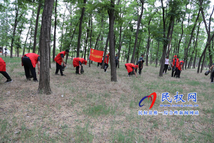 縣人大機(jī)關(guān)舉辦“綠色生態(tài)路、健康徒步行”活動(dòng)