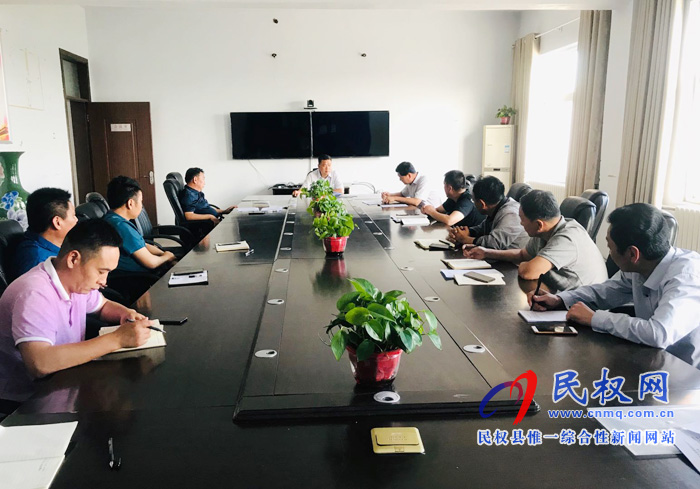 我縣各單位、各鄉(xiāng)鎮(zhèn)（街道辦）迅速傳達(dá)貫徹全縣黨務(wù)工作會(huì)議精神