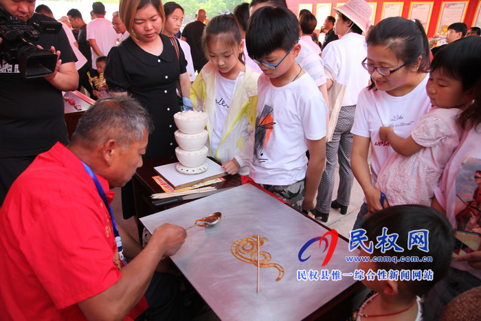 民權(quán)縣舉辦2019年“文化和自然遺產(chǎn)日”非物質(zhì) 文化遺產(chǎn)展演活動(dòng)