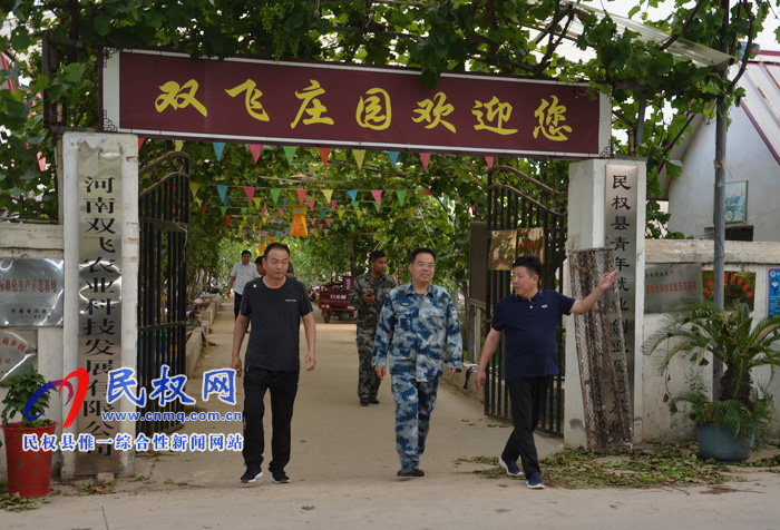 縣委常委、縣人武部政委江靜亞到我縣部分鄉(xiāng)鎮(zhèn)調(diào)研扶貧工作