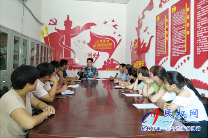 縣委常委、縣人武部政委江靜亞到雙塔鎮(zhèn)牛牧崗村開展軍民黨建活動