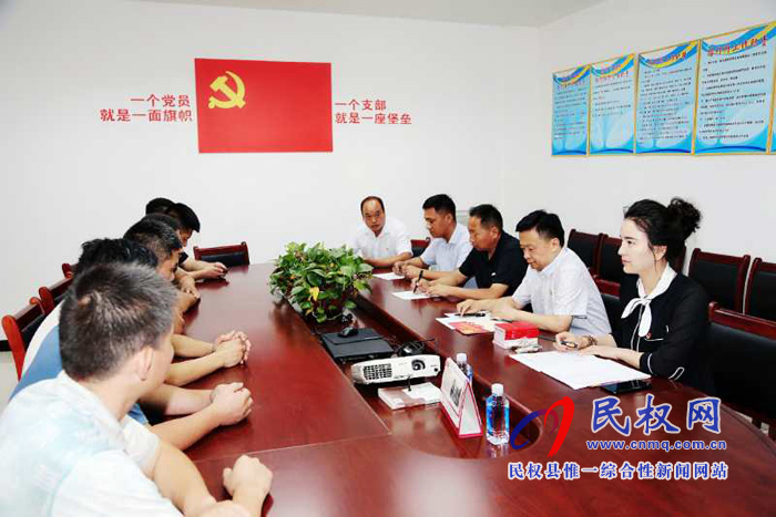 縣直機(jī)關(guān)工委開(kāi)展為黨員集體過(guò)“政治生日”活動(dòng)