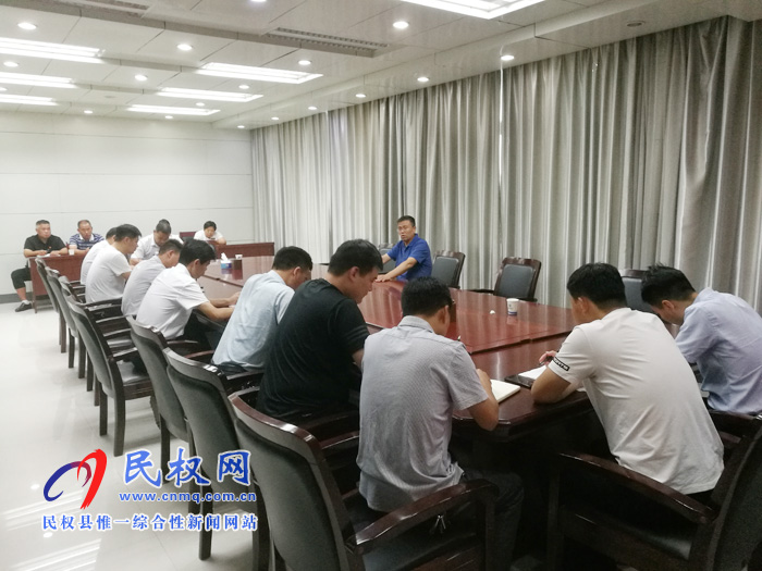 我縣各單位、各鄉(xiāng)鎮(zhèn)（街道辦）傳達(dá)貫徹全縣脫貧攻堅推進(jìn)會精神