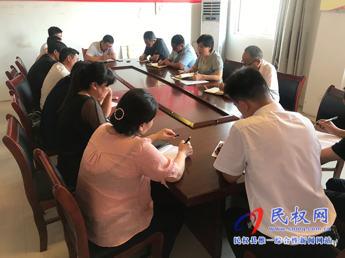 我縣各單位、各鄉(xiāng)鎮(zhèn)（街道辦）傳達(dá)貫徹全縣脫貧攻堅推進(jìn)會精神