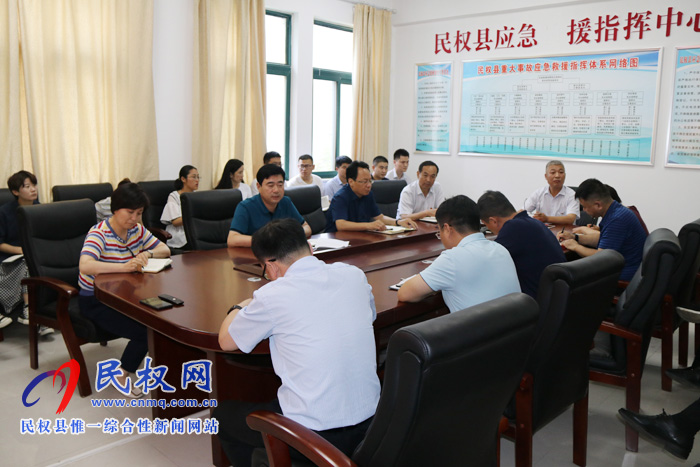 我縣各單位、各鄉(xiāng)鎮(zhèn)（街道辦）傳達(dá)貫徹全縣脫貧攻堅推進(jìn)會精神