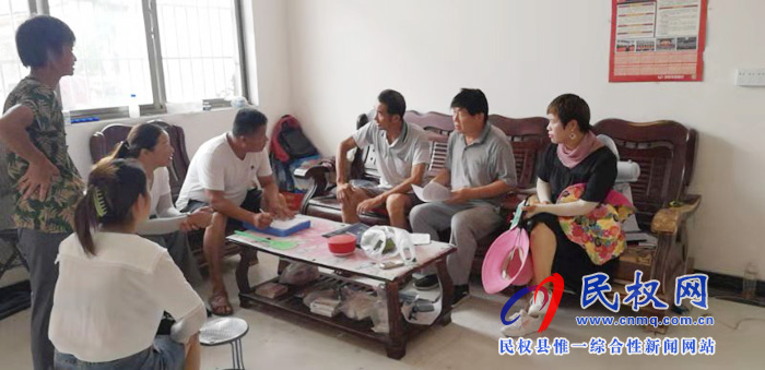 民權(quán)縣應急管理局開展遍訪貧困戶活動 民權(quán)縣應急管理局開展遍訪貧困戶活動