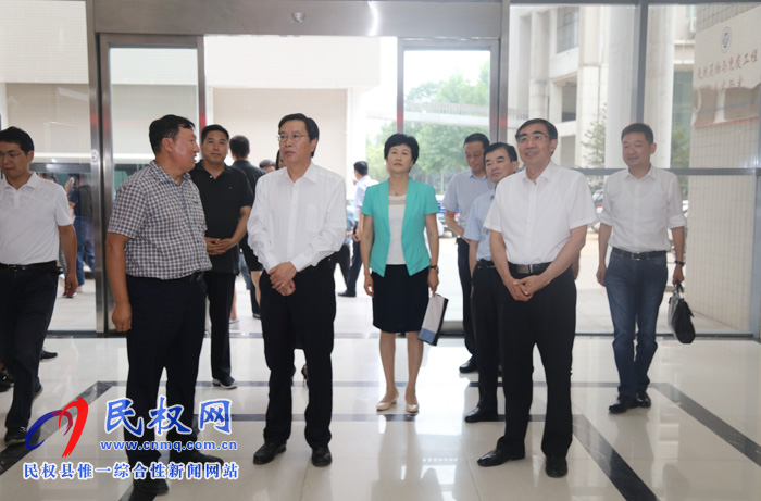 市人大常委會(huì)副主任、縣委書記姬脈常到河南大學(xué)金明校區(qū)參觀考察