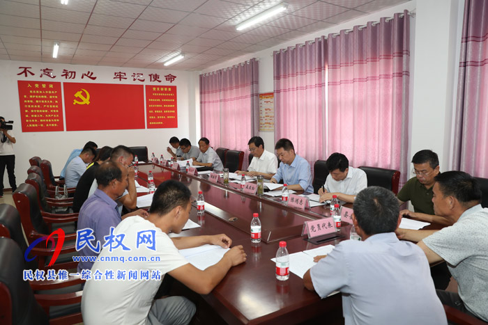 市人大常委會副主任、民權縣委書記姬脈常到白云寺鎮(zhèn)開展“三·五”基層工作日活動