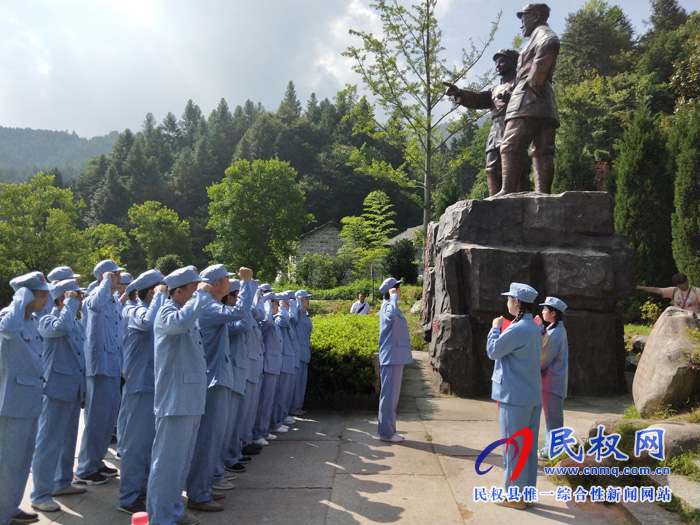 民權高新區(qū)組織非公企業(yè)開展“不忘初心，牢記使命”紅色主題教育實踐活動
