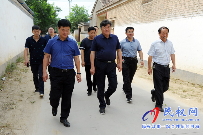 市人大常委會(huì)副主任、市總工會(huì)主席劉沛到白云寺鎮(zhèn)開展三五基層工作日活動(dòng)
