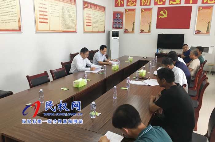 市委常委、常務(wù)副市長(zhǎng)吳祖明到我縣龍?zhí)伶?zhèn)邢莊村開展“三?五”基層工作日活動(dòng)