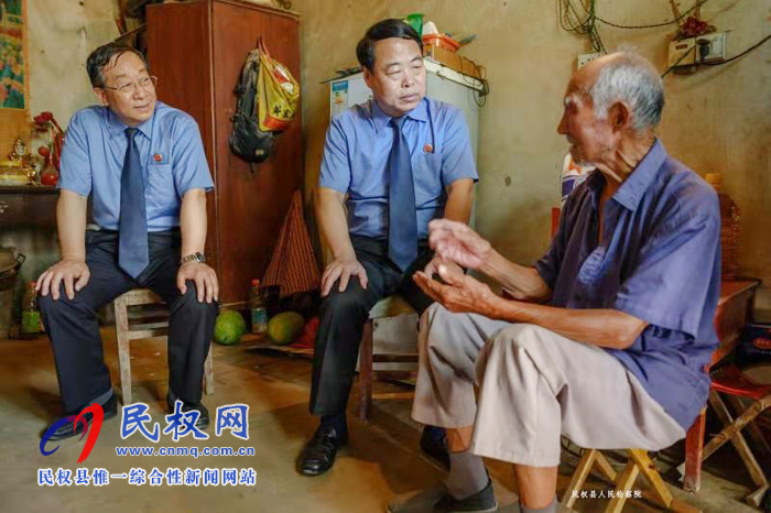 民權(quán)縣人民檢察院不忘初心送溫暖 走訪慰問老軍人、老黨員
