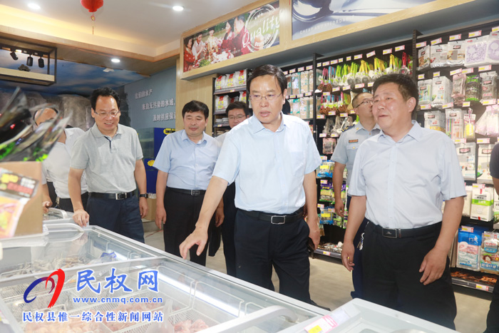市人大常委會(huì)副主任、縣委書記姬脈常暗訪安全生產(chǎn)工作