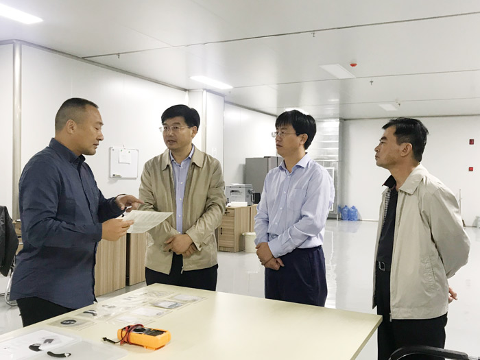 縣委副書記、縣長張團結(jié)深入高新區(qū)調(diào)研企業(yè)發(fā)展情況
