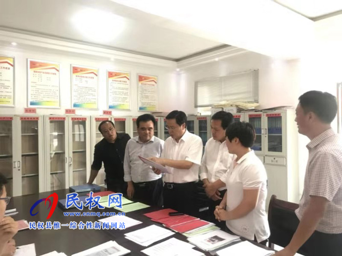 市人大常委會副主任、縣委書記姬脈常到我縣部分鄉(xiāng)鎮(zhèn)調(diào)研督查脫貧攻堅工作