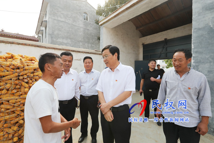 市人大常委會副主任、縣委書記姬脈常調(diào)研軟弱渙散村黨組織整頓工作