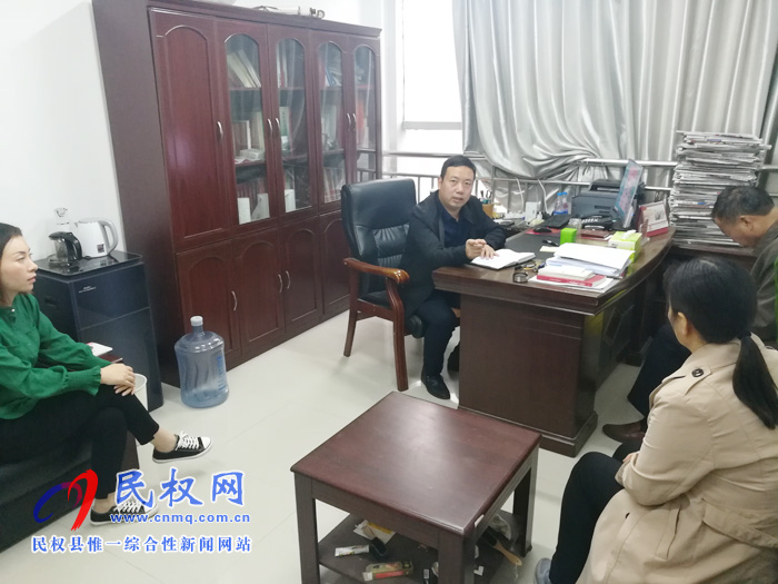 我縣各單位、鄉(xiāng)鎮(zhèn)（街道）傳達(dá)貫徹全縣脫貧攻堅(jiān)工作推進(jìn)會(huì)議精神