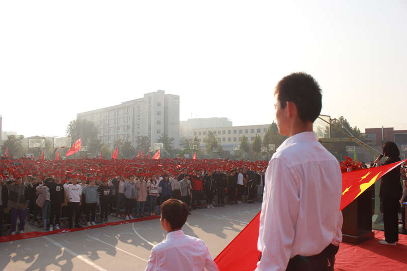共青團民權縣委、民權縣高級中學舉行十八歲成人禮活動
