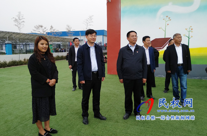 商丘市直單位離退休干部“我看新中國(guó)成立70周年新成就”專題調(diào)研考察團(tuán)蒞臨我縣