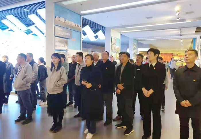民權(quán)高新區(qū)組織非公企業(yè)開展“不忘初心，牢記使命”革命傳統(tǒng)教育實踐活動