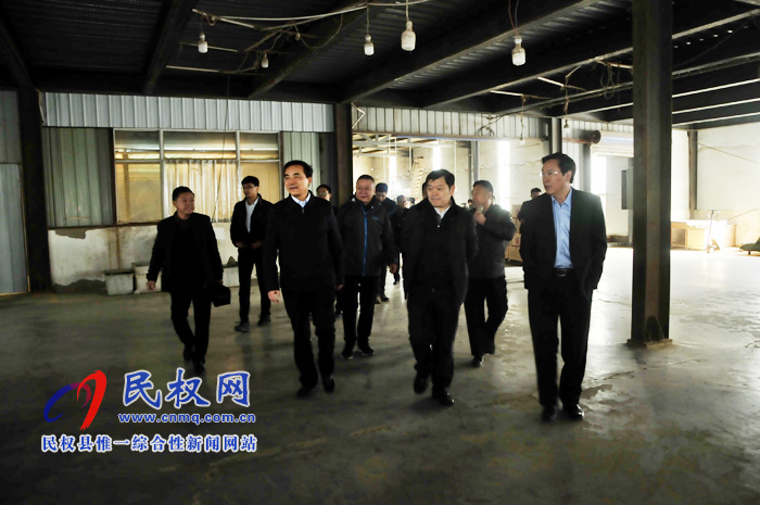 農(nóng)民日?qǐng)?bào)社黨委書記、社長(zhǎng)唐園結(jié)到我縣調(diào)研采訪脫貧攻堅(jiān)、鄉(xiāng)村振興工作