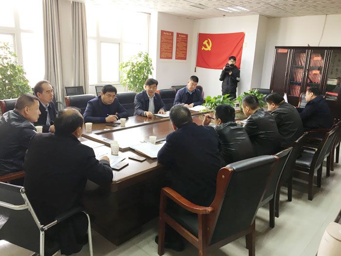 縣委副書記、縣長張團(tuán)結(jié)主持召開全縣環(huán)境污染防治攻堅(jiān)調(diào)度會(huì)