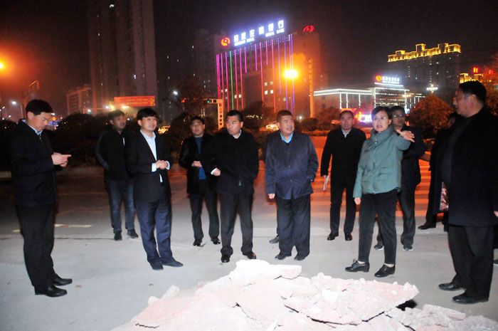 縣委副書記、縣長張團結(jié)夜查大氣污染防治工作時強調(diào)：全力打好大氣污染防治攻堅戰(zhàn)