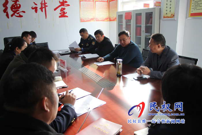城管局機(jī)關(guān)黨支部組織開展“初心使命四問”主題黨日活動(dòng) 城管局機(jī)關(guān)黨支部組織開展“初心使命四問”主題黨日活動(dòng)